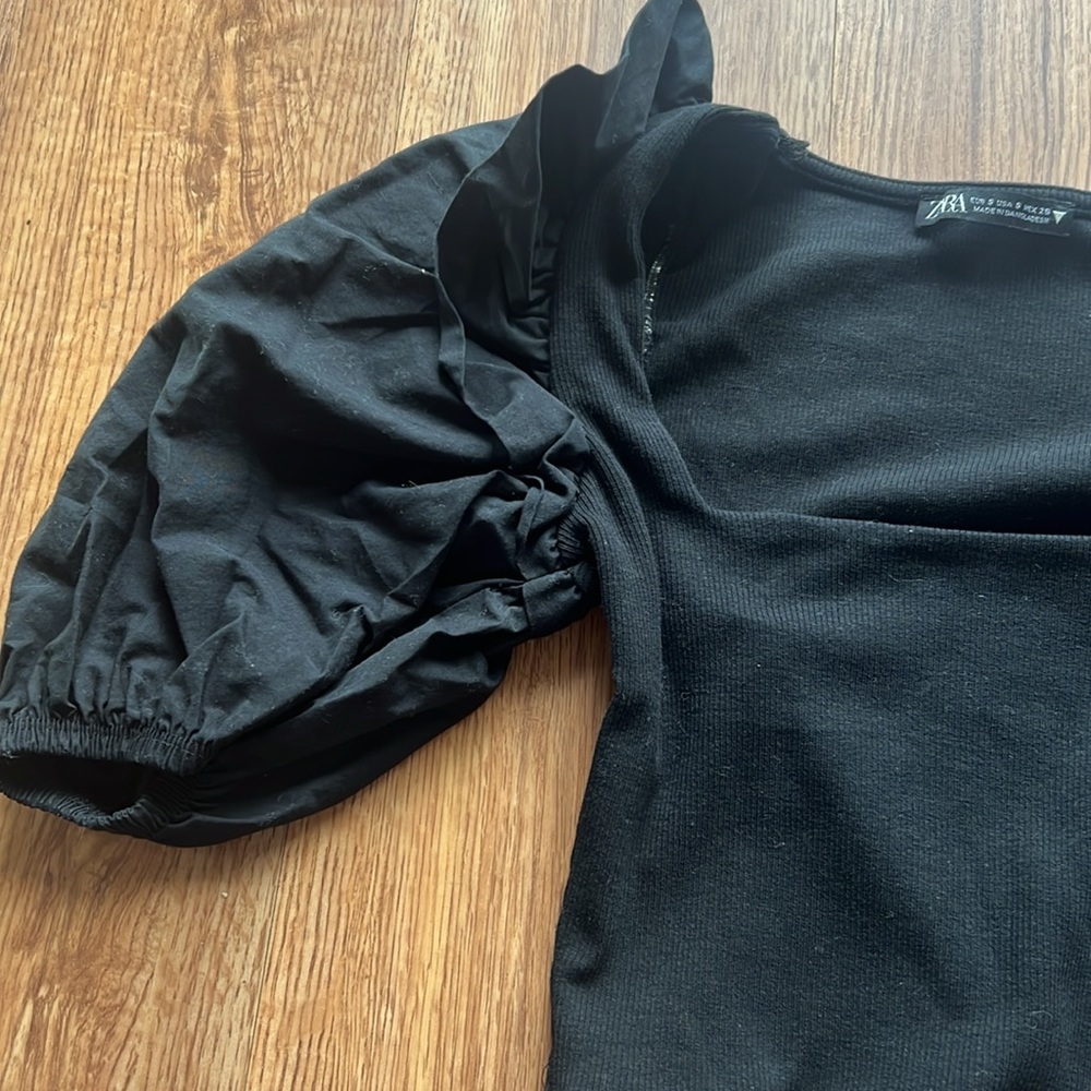 Zara Cropped puff sleeve top - Picture 3 of 4